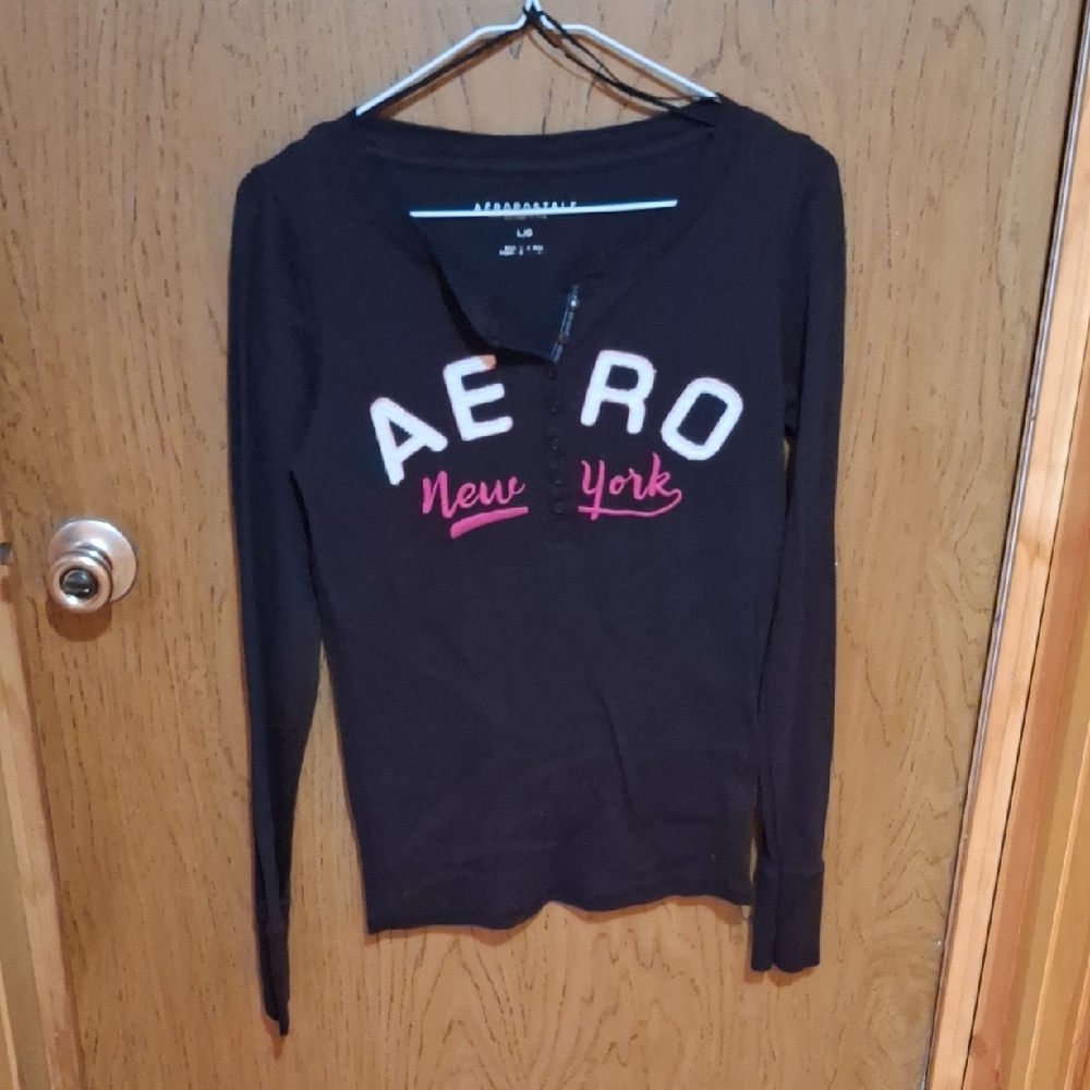 Aeropostale Black Long Sleeve Top with Pink Accents